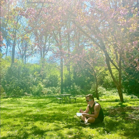 Meet your Posher, Fred - Picture 4 of 7